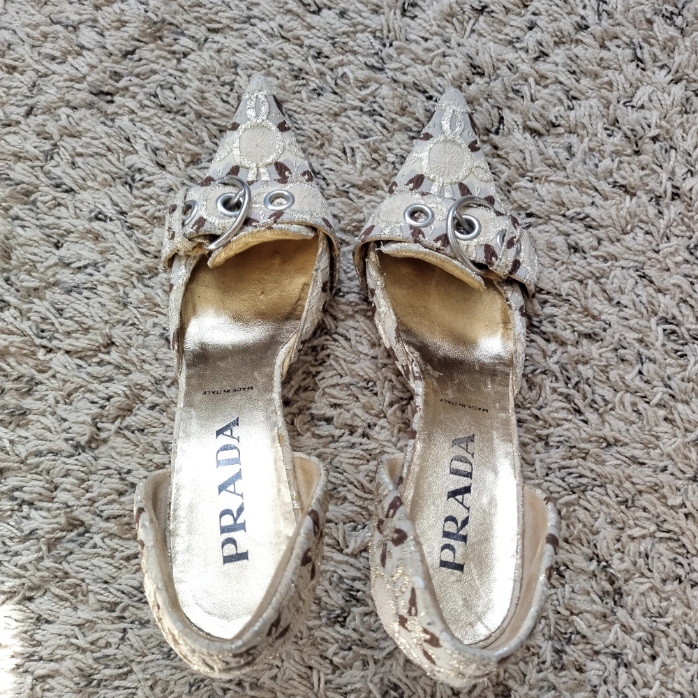 Prada calzature donna cloquet lurex Nude pumps gold brocade pattern Buckle Sz 7 - Picture 5 of 10